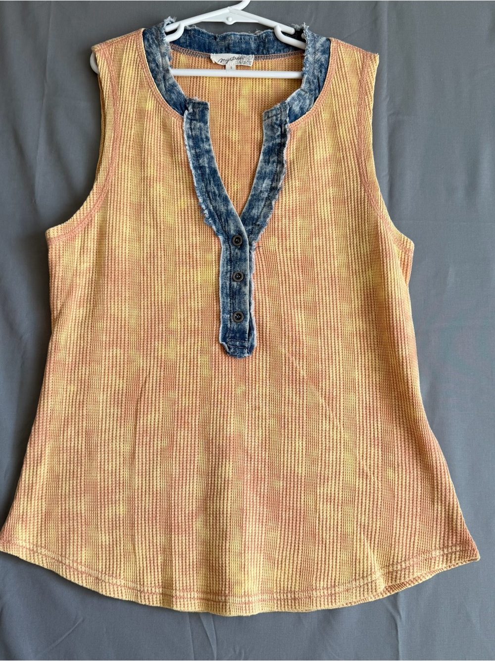 Mystree: NWOT:Sleeveless Yellow-Orange Ribbed Henley Tank with Denim Trim (T132)